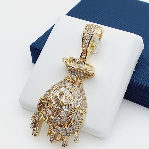 14K Gold Plated Cubic Zircon Pendant, EVBRS623 - Picture 2 of 10